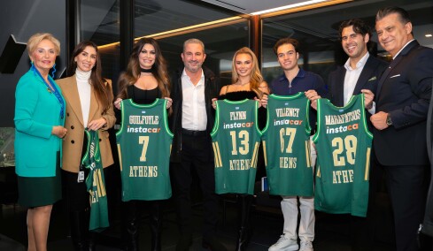 H KAE Παναθηναϊκός και ο όμιλος AKTOR φιλοξένησαν την Κίμπερλι Γκίλφοϊλ στο παιχνίδι με την Χάποελ, φωτογραφίες 