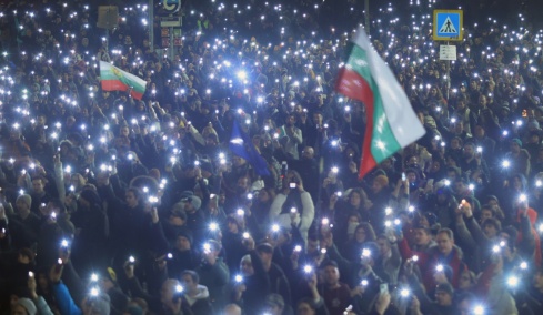 Χιλιάδες Βούλγαροι διαδήλωσαν κατά της διαφθοράς στη χώρα, ζητούν μεταρρύθμιση του δικαστικού συστήματος 