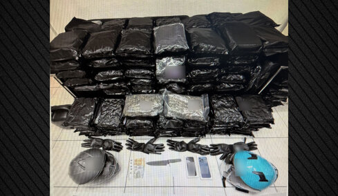 Συνελήφθη 24χρονος στη Βούλα με 69 κιλά ακατέργαστης κάνναβης
