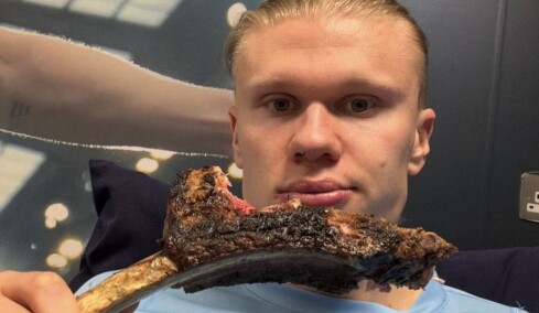 Ο Χάαλαντ ξεπέρασε τον Κριστιάνο Ρονάλντο σε γκολ στην Premier League και το γιόρτασε με μία tomahawk μπριζόλα, δείτε βίντεο 