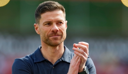 Η ατάκα του Αλόνσο για τα συνθήματα κατά του Βινίσιους: Οι οπαδοί είναι ελεύθεροι να εκφράσουν τη γνώμη τους