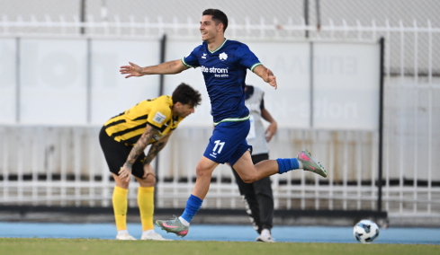 Σπουδαία σεζόν για τον Παύλο Παντελίδη: Έχει σκοράρει ήδη κόντρα σε Ολυμπιακό, ΑΕΚ, Παναθηναϊκό 