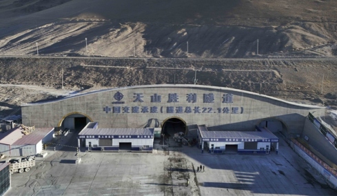 Κίνα: Δίνεται στην κυκλοφορία το μεγαλύτερο τούνελ παγκοσμίως μήκους 22 χλμ. που κόστισε 3,4 δισ. ευρώ