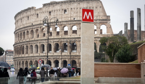 «Αξιοθέατα από μόνοι τους»: Άνοιξαν δύο νέοι σταθμοί του Μετρό στη Ρώμη, στο φως αρχαιολογικοί θησαυροί, δείτε βίντεο και φωτογραφίες