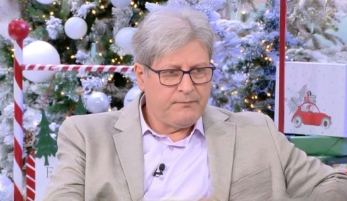 Μίκης Θεοδωράκης: Ποτέ δεν θα συζητούσα μαζί του για περιουσιακά ζητήματα, είπε ο γιος του