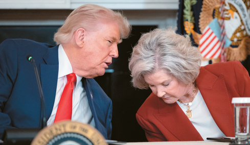 Όταν μίλησε η «Σιδηρά Παρθένα» του Τραμπ: Η Σούζι Γουάιλς αποκάλυψε τις συγκρούσεις στον Λευκό Οίκο, Βανς, Μασκ και Ρούμπιο διάδοχοι... σε αναμονή