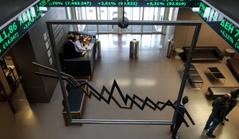 Χρηματιστήριο Αθηνών: Διεύρυνε τα πολυετή ρεκόρ λίγο πριν το φινάλε του 2025