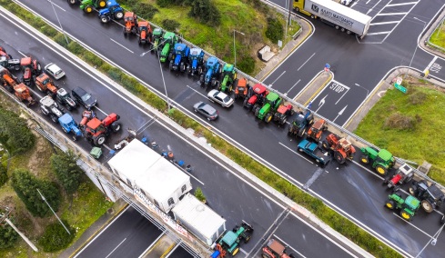 Δημογλίδου: Είναι δυνατόν να επιτρέψουμε έξοδο Χριστουγέννων από εθνικές οδούς που έχουν εμποδια; - Πού υπάρχουν μπλόκα και πού εκτροπές