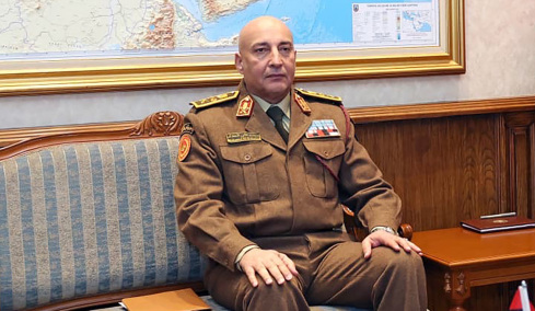 Ποιος ήταν ο Λίβυος στρατηγός Αλ Χαντάντ, που σκοτώθηκε στην αεροπορική τραγωδία στην Άγκυρα: Πολέμησε το καθεστώς Καντάφι, αναδιοργάνωσε τον στρατό