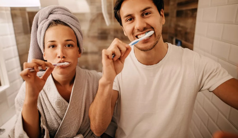 3 αξεσουάρ του μπάνιου που δεν πρέπει να μοιραζόμαστε με ξένους
