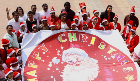 Εκεί που ο χριστιανισμός διώκεται ακόμα: Αποκεφαλισμοί στη Μοζαμβίκη, ανήλικες σκλάβες του σεξ στο ψευδοκράτος, καίνε εκκλησίες στη Νιγηρία, βιασμοί στο Πακιστάν