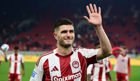 Ο Λορέντσο Πιρόλα απάντησε στο δίλημμα πίτσα ή σουβλάκι