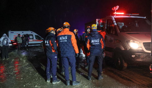 Εξέπεμψε SOS, ζήτησε επείγουσα προσγείωση και συνετρίβη το αεροσκάφος που μετέφερε τον αρχηγό του Γενικού Επιτελείου της Λιβύης
