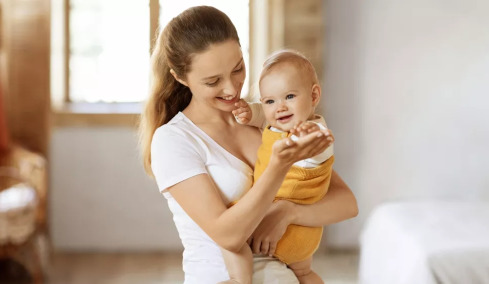 Ποιες γυναίκες επιλέγουν τα «μωρά των Βίκινγκ» – Τι ισχύει για τράπεζες σπέρματος και σούπερ-δότες
