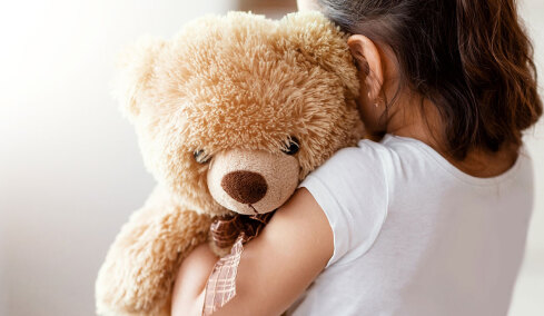 Ο απίθανος λόγος για τον οποίο οι γονείς δεν πρέπει να αγοράζουν αρκουδάκια στα παιδιά τους