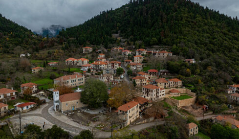 Γιορτινό ταξίδι στην Ευρυτανία: Στην καρδιά των ελληνικών βουνών
