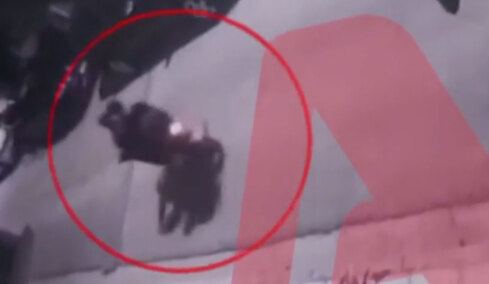 Επεισοδιακή καταδίωξη 12χρονου και 13χρονου που έκλεψαν μοτοσικλέτα από το Περιστέρι, δείτε βίντεο