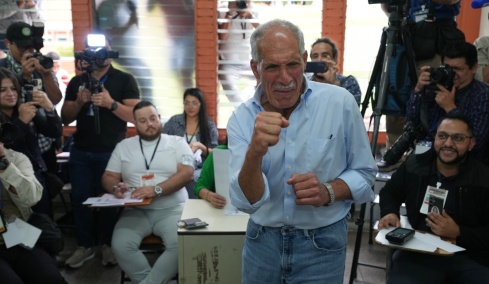 Ο εκλεκτός του Τραμπ νίκησε οριακά στις εκλογές της Ονδούρας εν μέσω καταγγελιών για νοθεία 