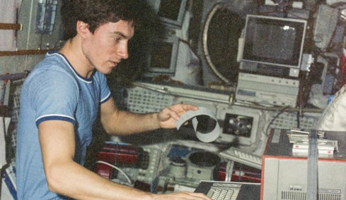 Η χώρα που διαλύθηκε Χριστούγεννα του 1991 και άφησε τον αστροναύτη της στο διάστημα