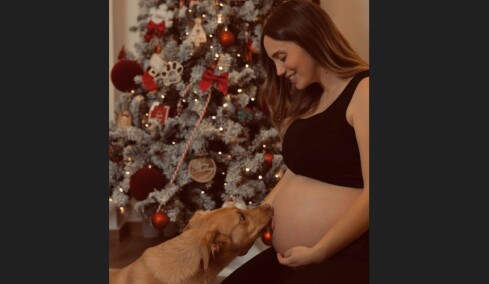 H Άννα Κορακάκη ανέβασε νέα φωτογραφία με φουσκωμένη κοιλίτσα
