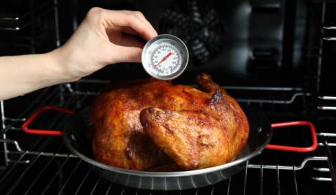 Γάστρα ή ταψί; Πώς ψήνουμε σωστά το κρέας - και γιατί χρειάζεται θερμόμετρο