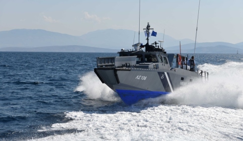 Καταδίωξη του Λιμενικού ανοιχτά της Λέρου: Εντοπίστηκαν 28 μετανάστες, συνελήφθη ο 27χρονος διακινητής
