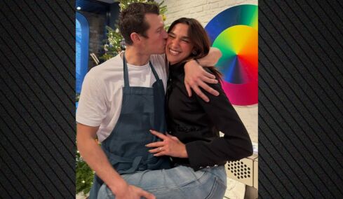 Η Ντούα Λίπα πέρασε τα Χριστούγεννα με τον Κάλουμ Τέρνερ: Όλα έχουν να κάνουν με την αγάπη
