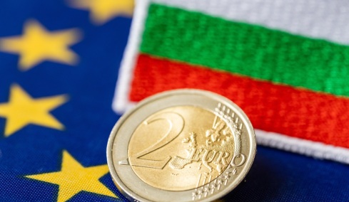 Τι σημαίνει η ένταξη της Βουλγαρίας στο ευρώ από την 1η Ιανουαρίου, τι λέει το παράδειγμα της Ελλάδας