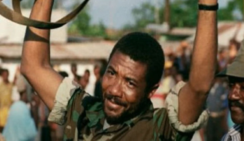 Ο «χασάπης» πίσω από τα πιο απάνθρωπα εγκλήματα στην ιστορία: Πώς ο Τσαρλς Τέιλορ βύθισε Λιβερία και Σιέρα Λεόνε στη φρίκη (vid)