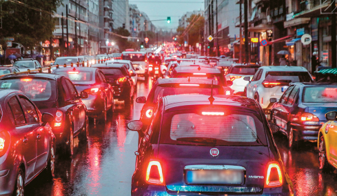 Κολλημένοι στην κίνηση: Καλύτερα με τα πόδια, ρεκόρ... ταλαιπωρίας στις γιορτές