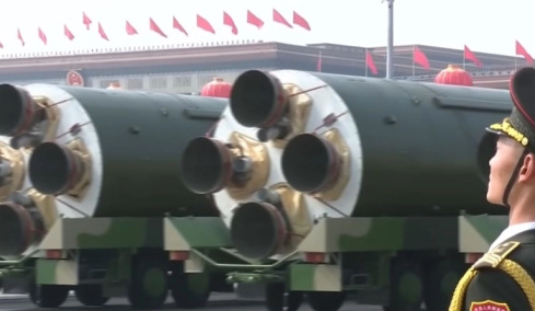 Έκθεση των ΗΠΑ αποκαλύπτει πόσα πυρηνικά όπλα έχει έτοιμα η Κίνα εναντίον της