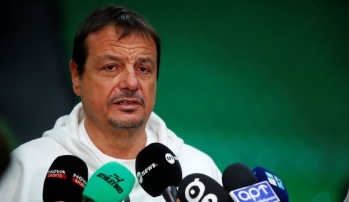 Άταμαν: «Τα τελευταία δυο χρόνια έχουμε κατακτήσει EuroLeague, πρωτάθλημα, Κύπελλο, αλλά δεν έχουμε νικήσει τον Ολυμπιακό στη EuroLeague»
