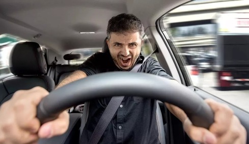 Ποιες είναι οι καθημερινές συνήθειες που «σκοτώνουν» το αυτοκίνητό σου