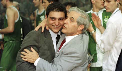 Συγκινητική αναφορά του Δημήτρη στον Παύλο Γιαννακόπουλο: Όταν χάναμε κανείς δεν άναβε το φως στο σπίτι 