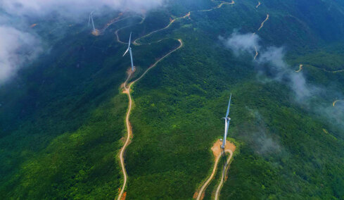 Ο πιο τρομακτικός δρόμος της Κίνας: Ο «Δρόμος-Λεπίδα» πάνω σε στενή ορεινή κορυφογραμμή (vid)