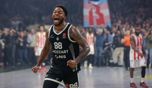 Ταϊρίκ Τζόουνς: Η Παρτίζαν τον αφήνει ελεύθερο, προβάρει τη φανέλα του Ολυμπιακού ο Αμερικανός 