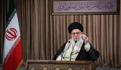 The Times: O Χαμενεΐ ετοιμάζει σχέδιο διαφυγής στη Μόσχα