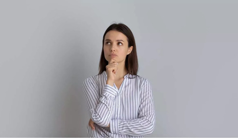 Και αν υπάρχει κάτι καλύτερο; Τι είναι το FOBO που μας κάνει αναποφάσιστους
