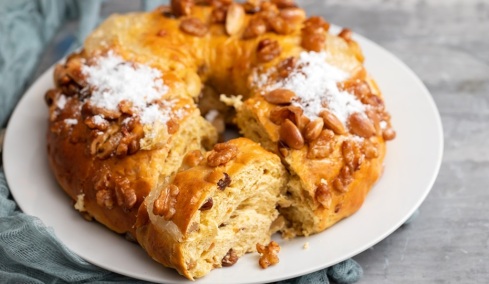 Bolo Rei: Ένα βασιλικό γλυκό για τα Θεοφάνια που συνδυάζει ιστορία, συμβολισμό και παράδοση