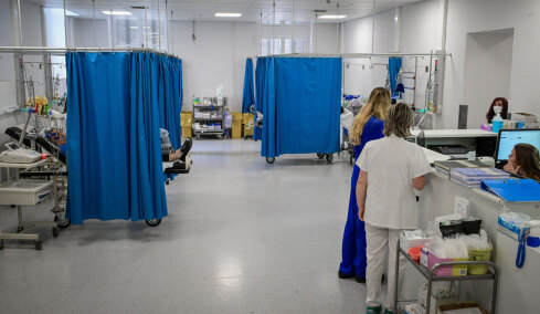 Ουρές στα νοσοκομεία λόγω γρίπης, COVID και RSV - Τα συμπτώματα και η γεωγραφική κατανομή των κρουσμάτων