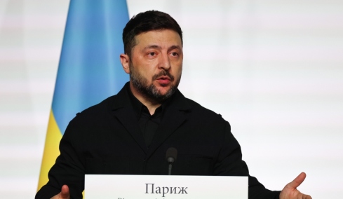 Ο Ζελένσκι προειδοποιεί ότι η Ρωσία ετοιμάζει μαζική επίθεση κατά της Ουκρανίας, βίντεο