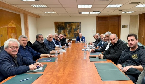 Οι αλλαγές που έρχονται στις λαϊκές αγορές μετά τη συμφωνία Θεοδωρικάκου - επαγγελματιών