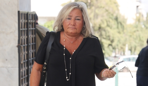 Λουκίλα Καρρέρ για Μίμη Πλέσσα: Δεν θυμόταν το τραγούδι «Τι σου κάνα και πίνεις», μου είχε πει ότι δεν ήταν δικό του 