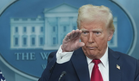 Ο Τραμπ σχεδιάζει αύξηση των αμυντικών δαπανών σε 1,5 τρισ. δολάρια