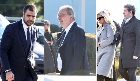 Γιώργος Παπαδάκης - κηδεία: Στο Αποτεφρωτήριο Ριτσώνας το τελευταίο αντίο στον δημοσιογράφο, δείτε βίντεο και φωτογραφίες