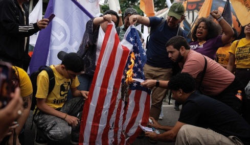 Στέιτ Ντιπάρτμεντ προς Αμερικανούς πολίτες: «Εγκαταλείψτε άμεσα τη Βενεζουέλα» 