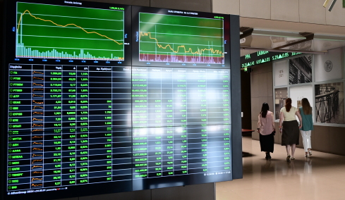 Handelsblatt: Ισχυρές και με περιθώρια ανόδου οι ελληνικές τράπεζες