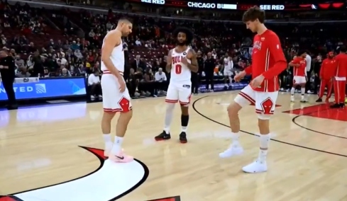 Συνέβη και στο ΝΒΑ: Αναβλήθηκε το Μπουλς - Χιτ λόγω βρεγμένου παρκέ μετά την κακοκαιρία στο Σικάγο