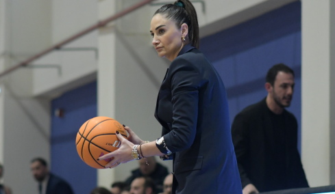 Συνεχίζεται η κόντρα της Σελέν Ερντέμ με τον ΠΑΣ Γιάννινα: «Δεχόμουν λεκτικές επιθέσεις για 40 λεπτά, οι παίκτριές μου έδωσαν την κατάλληλη απάντηση»
