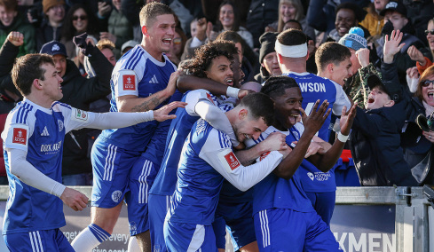 «Βροχή» τα γκολ και οι εκπλήξεις στο Κύπελλο Αγγλίας, η Στουτγάρδη 4-1 την Λεβερκούζεν, δείτε βίντεο 